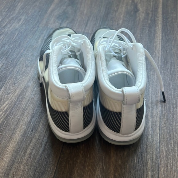 John Elliott x LeBron Icon QS - Picture 4 of 9